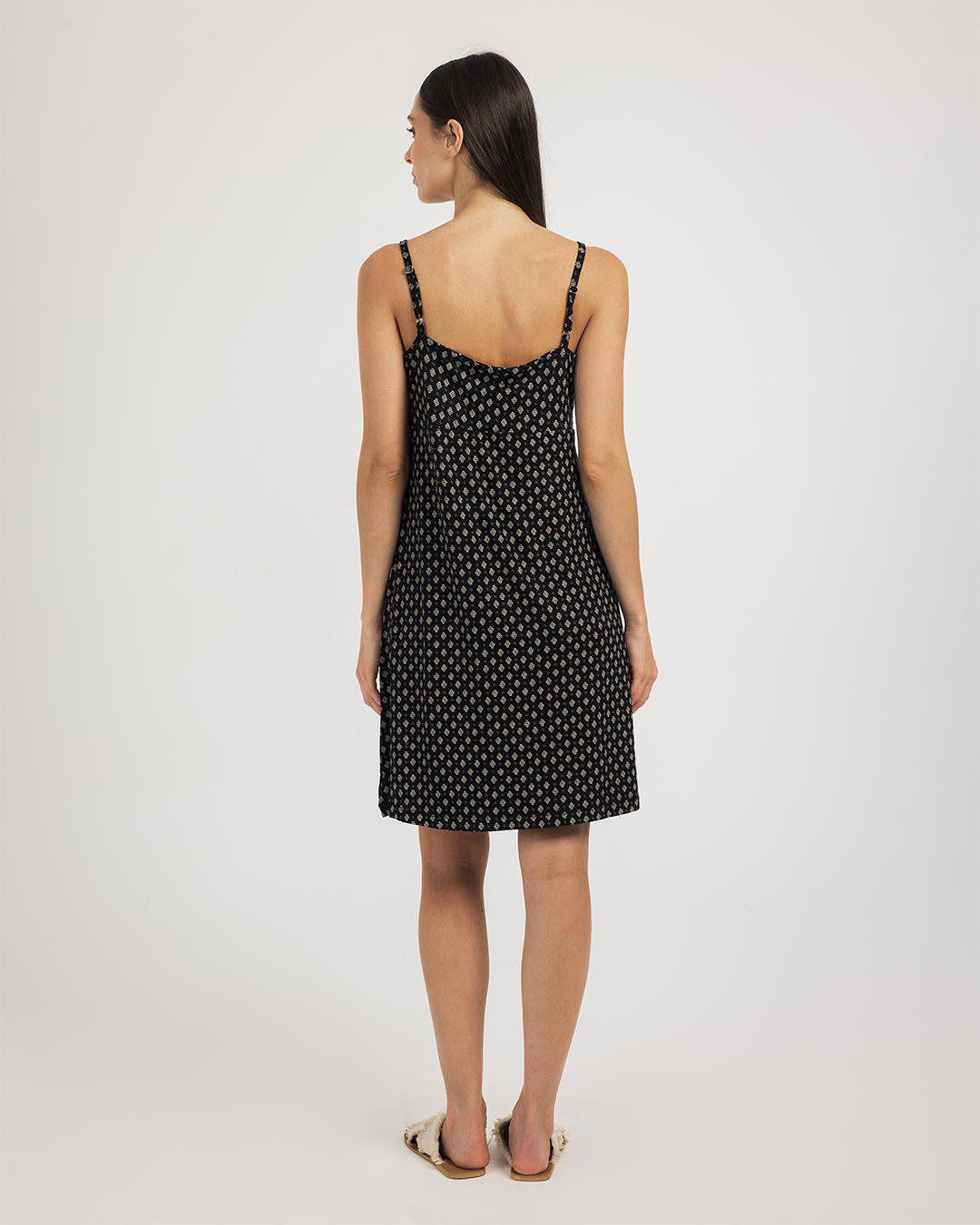 Andalusian art قميص حريمي حمالة بدانتل