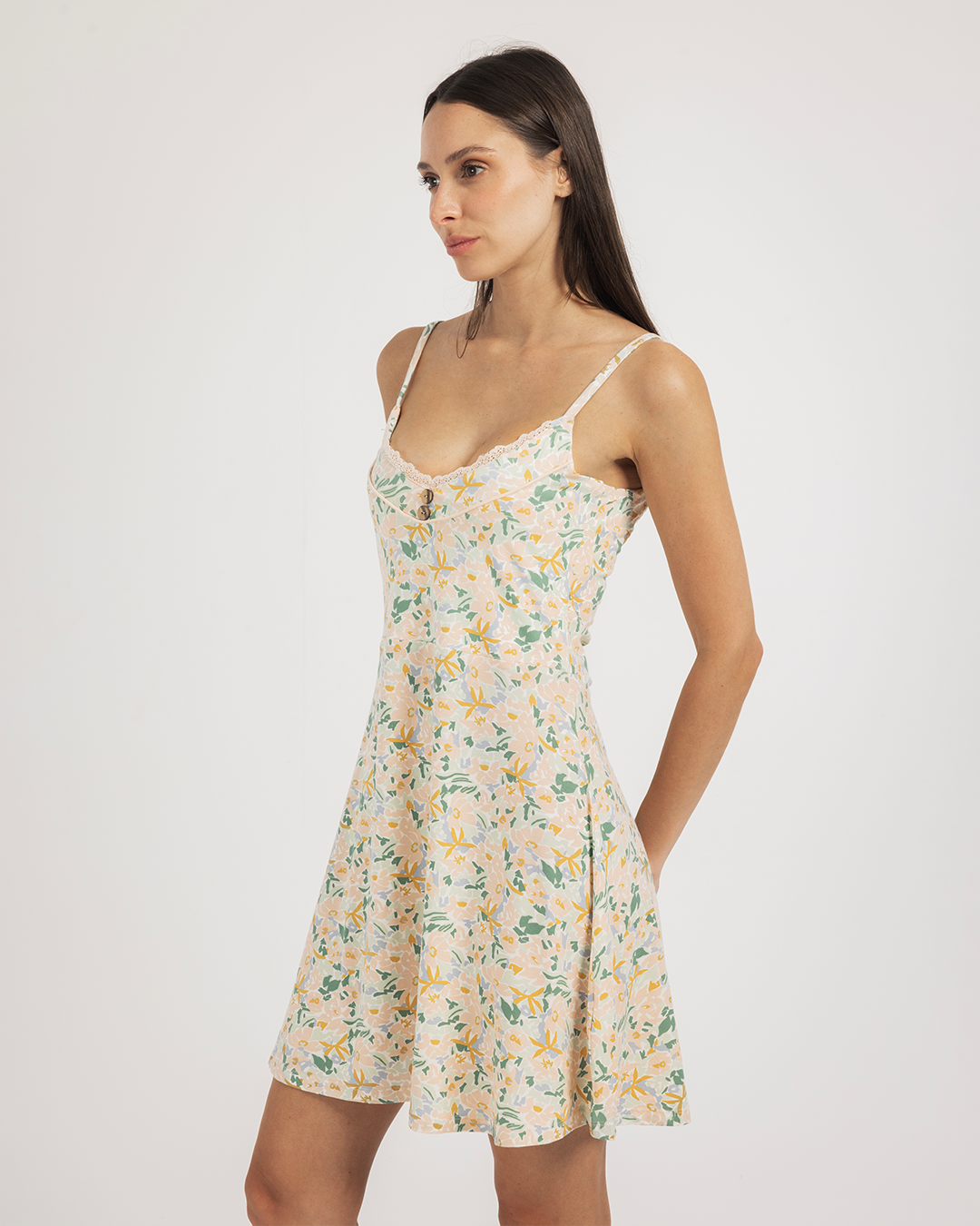 Large Abstract Flowers قميص نوم نسائي حمالة